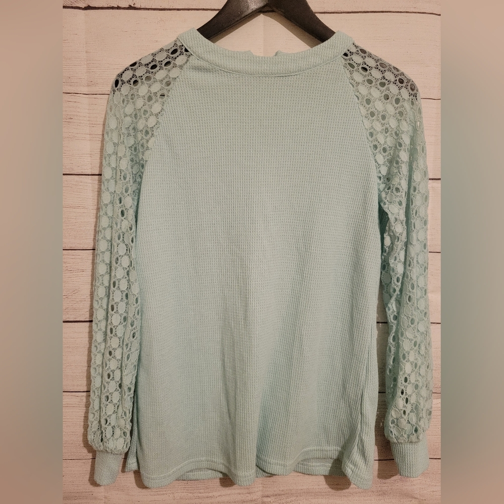 Miholl Women’s Seafoam Blue Crocheted Sleeve Long Sleeve Top Size Small